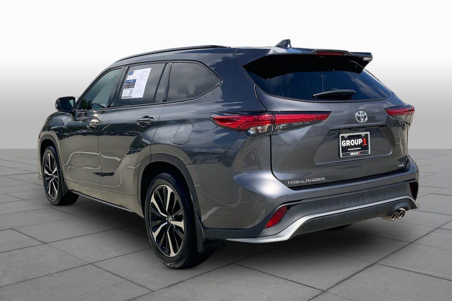 Used 2021 Magnetic Gray Metallic Toyota XSE image 12