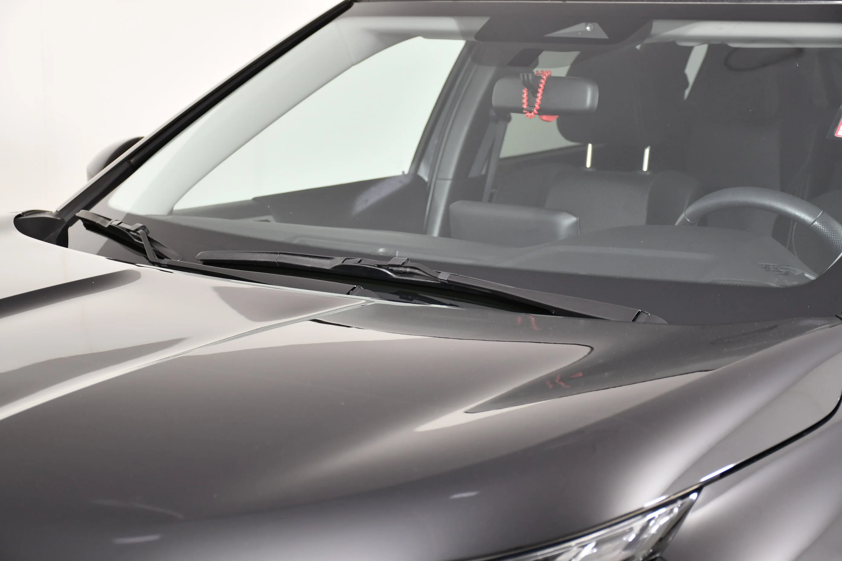 Certified Used 2025 Labrador Black Pearl Mitsubishi ES image 12