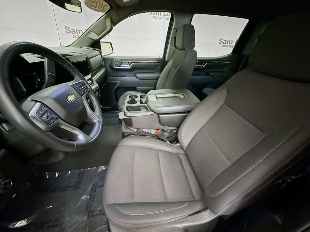 2025 Chevrolet Silverado 1500 LT - Photo 24
