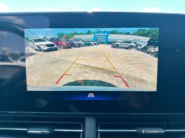 Used 2024 Summit White Chevrolet ACTIV image 17
