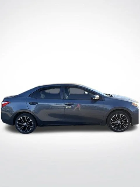 Used 2015  Toyota L image 7