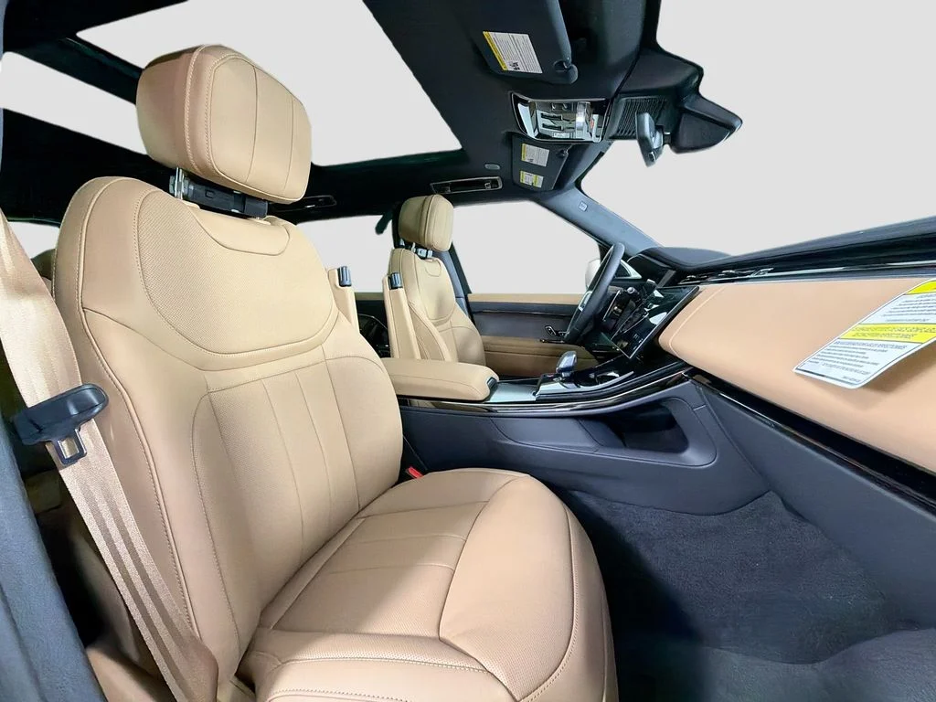 New 2026 Varesine Blue Land Rover SE image 30