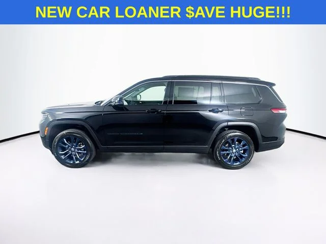 New 2026 Diamond Black Crystal Pearl-Coat Exterior Paint Jeep  image 4