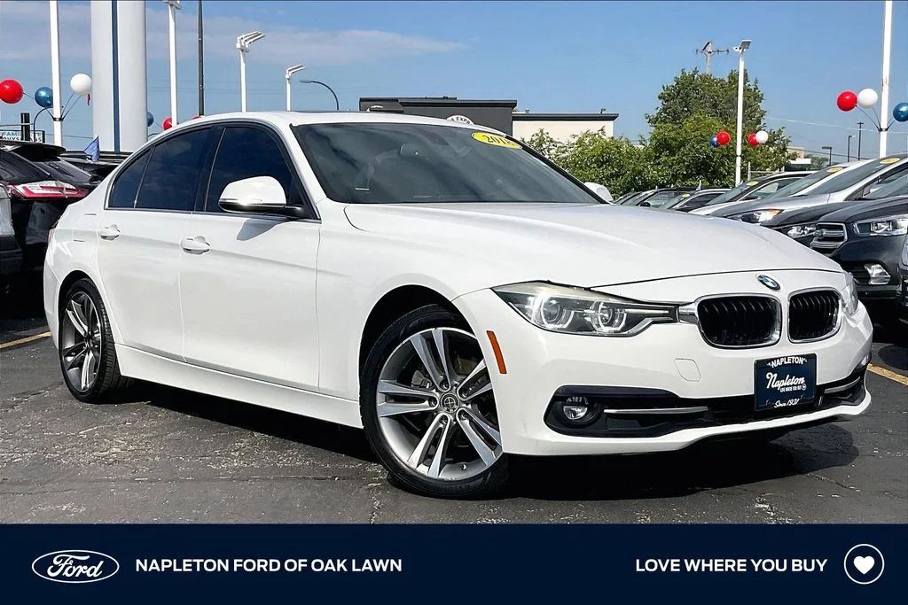 2018 BMW 3 Series 330i Sedan's photo