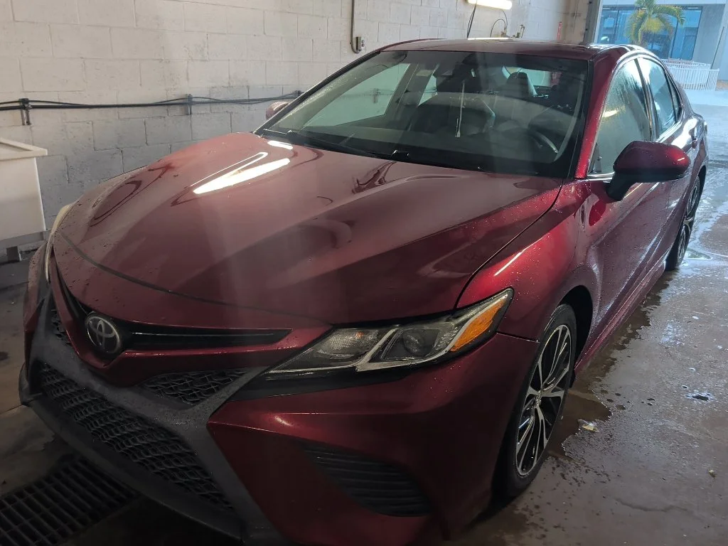 Used 2018 Ruby Flare Pearl Toyota SE image 6