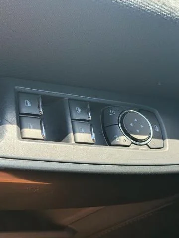 Used 2023 Agate Black Metallic Ford XL image 62