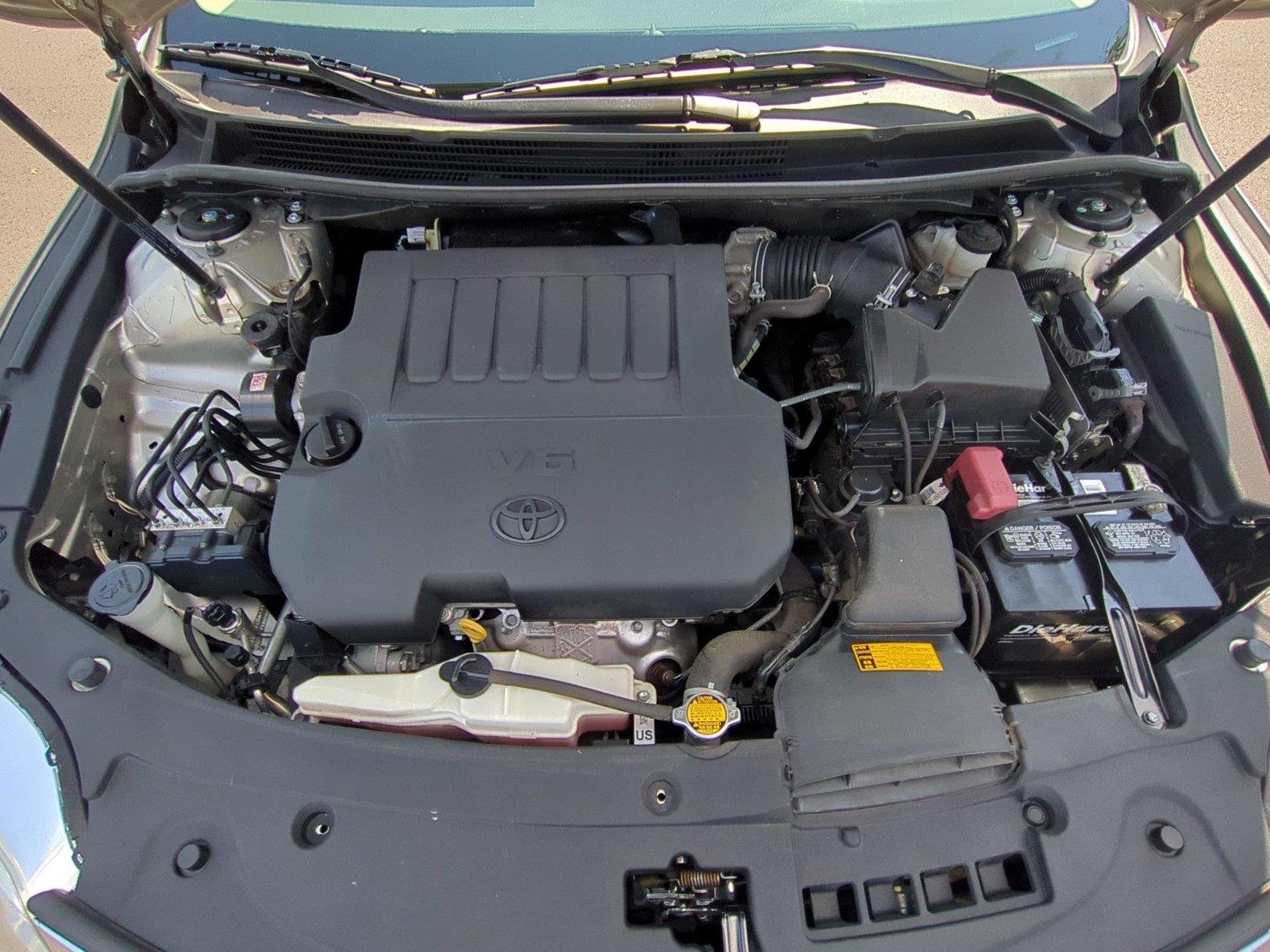 Used 2013  Toyota XLE Touring image 39