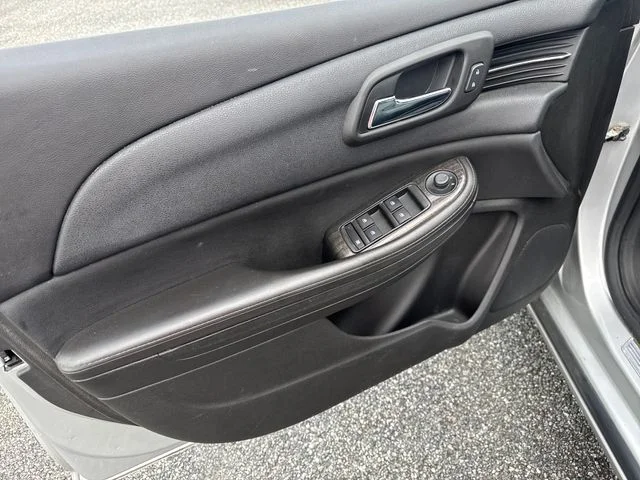Used 2015 Silver Ice Metallic Chevrolet LTZ image 17
