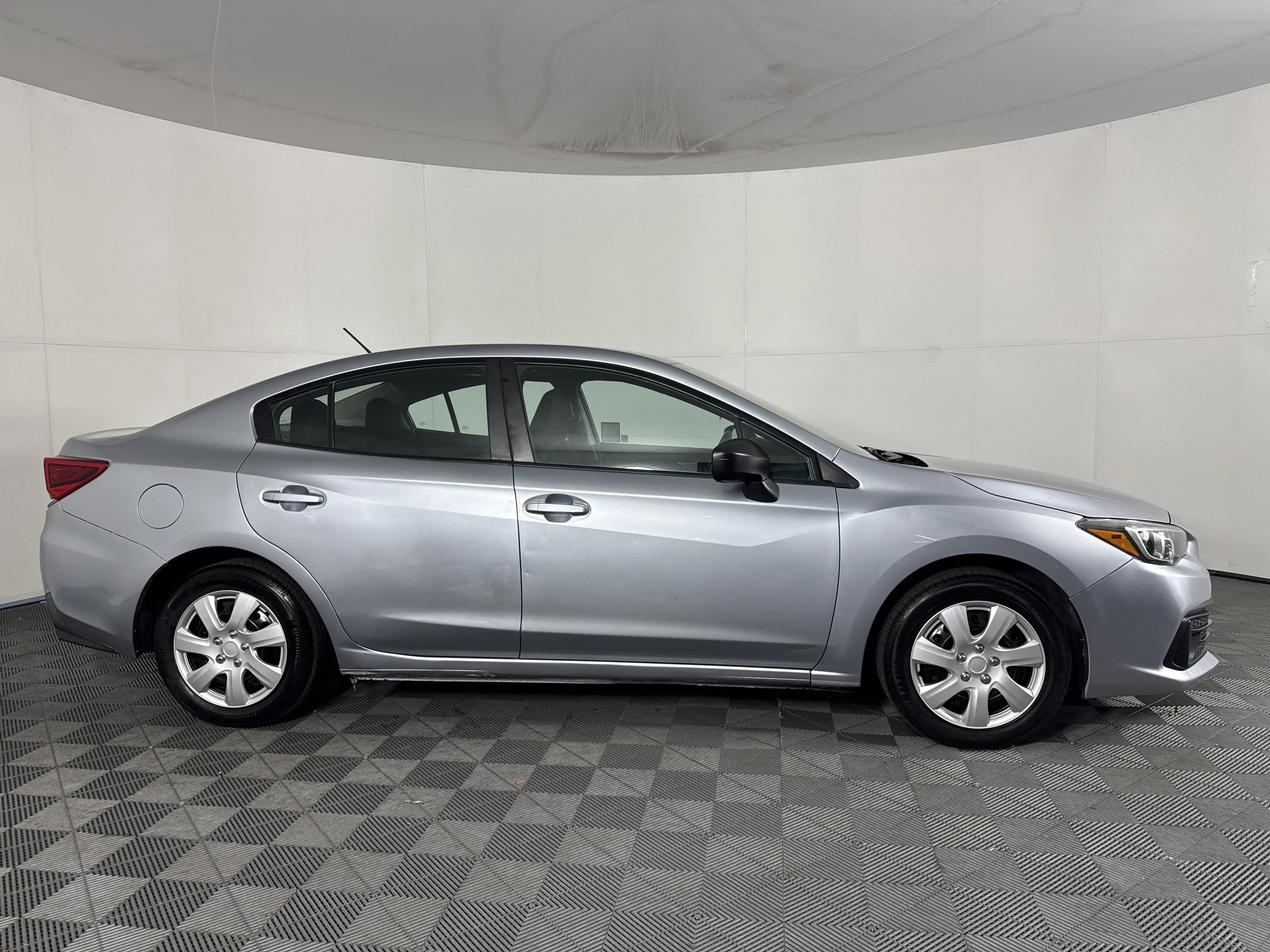 Used 2020 Ice Silver Metallic Subaru Base image 6