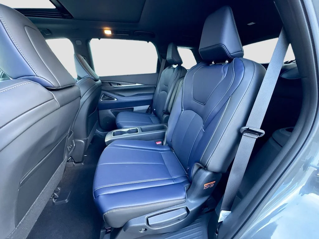 Certified Used 2026 Gray INFINITI SPORT image 27