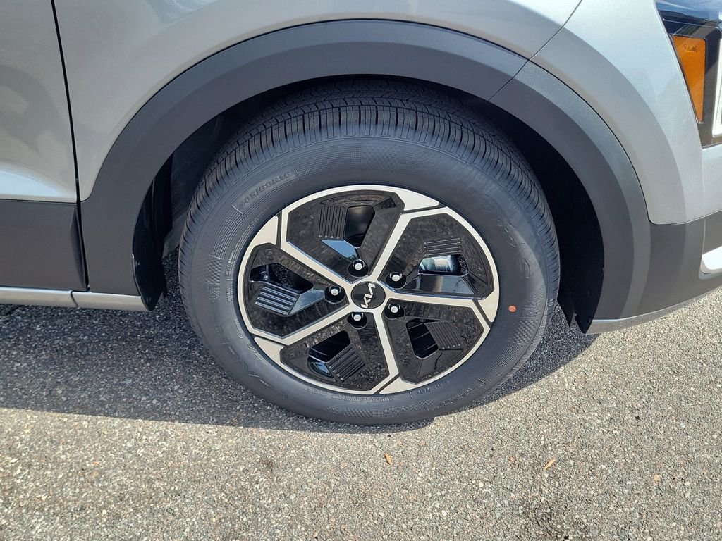 New 2026 Gray Kia LX image 38