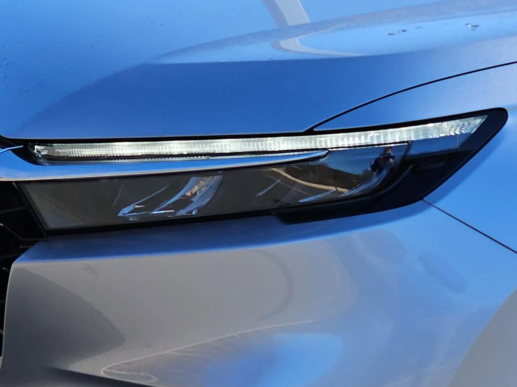 Used 2026 Solar Silver Metallic Honda EX-L image 27