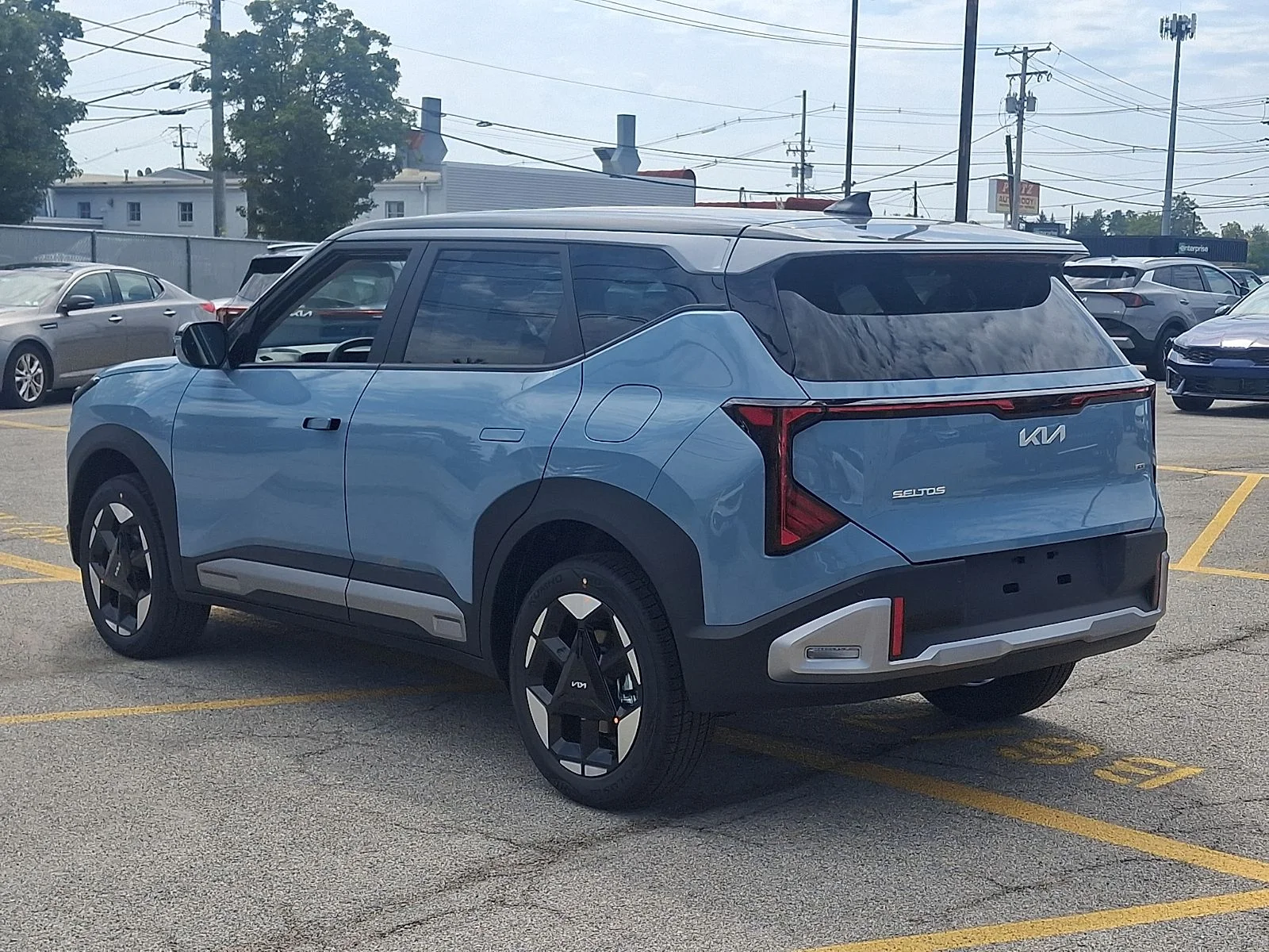 New 2027 Blue Kia S image 4