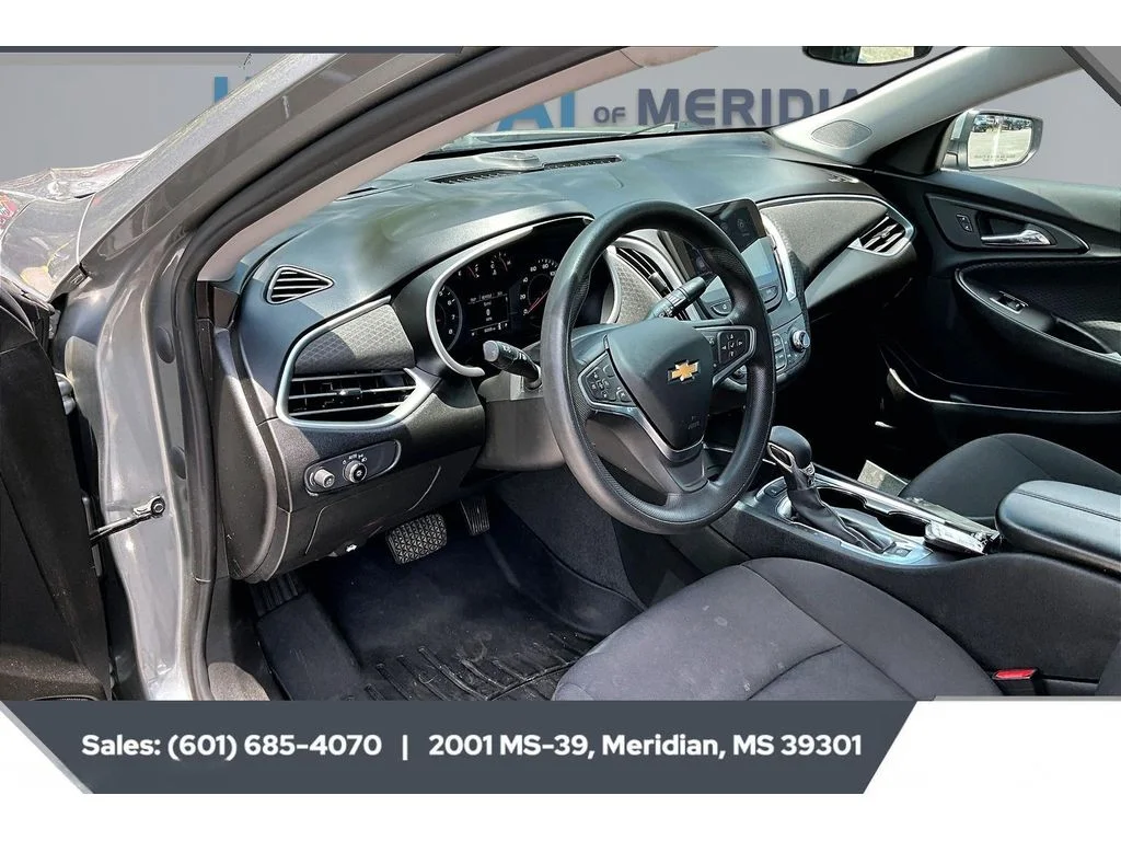 Used 2023 Sterling Gray Metallic Chevrolet LT image 12