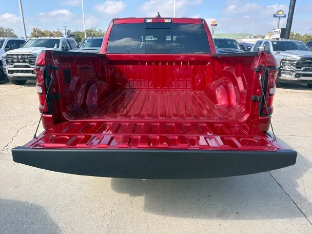 New 2027 Molten Red Pearl-Coat Exterior Paint RAM Express image 11