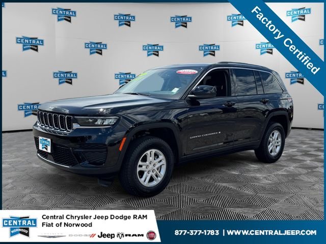 2024 Jeep Grand Cherokee Laredo 4x4's photo
