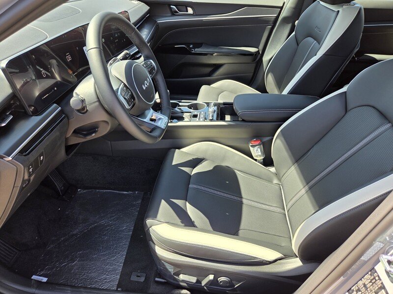 New 2026 Wolf Gray Kia GT-Line FWD image 6