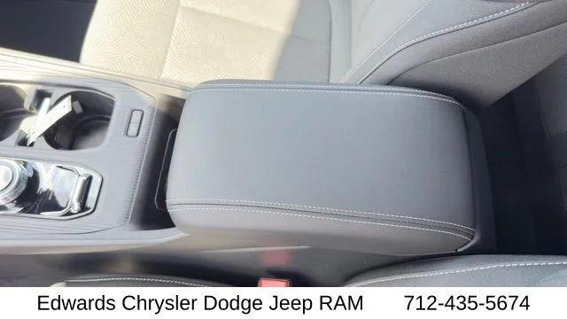 New 2026 White Jeep Laredo image 25