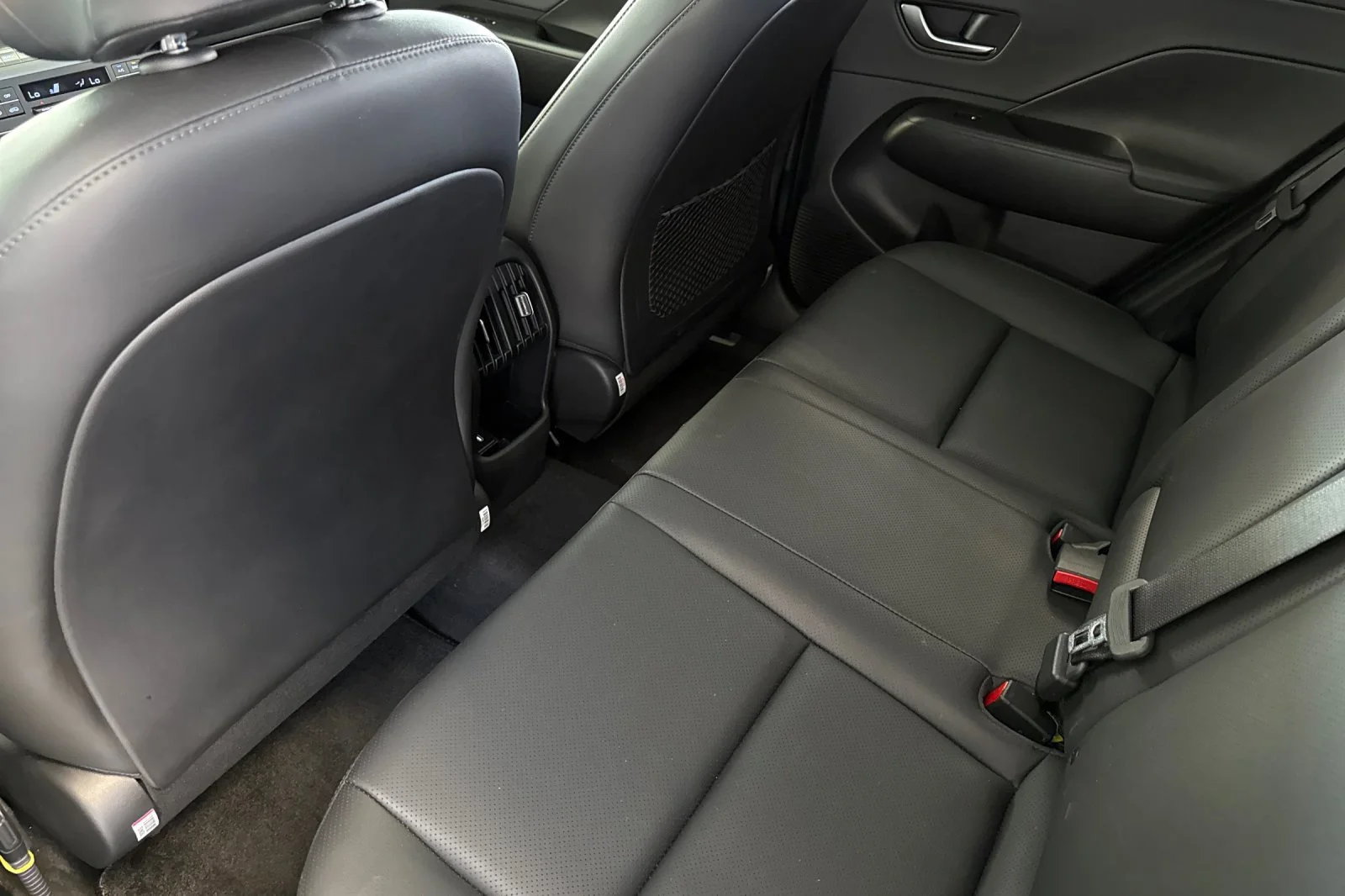 Used 2025 Neoteric Yellow Hyundai Limited image 12