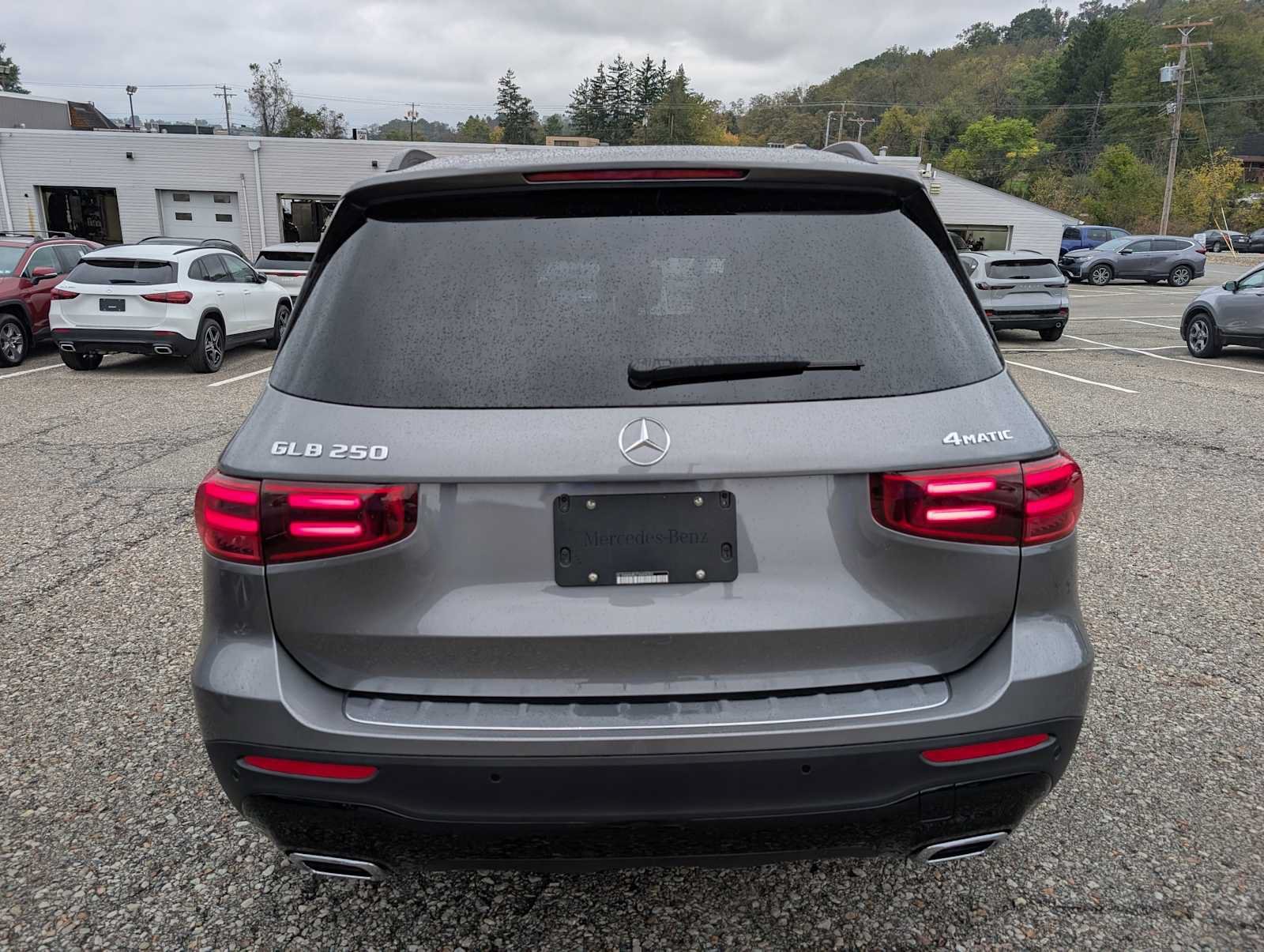 New 2026 Mountain Grey Metallic Mercedes-Benz GLB 250 image 8