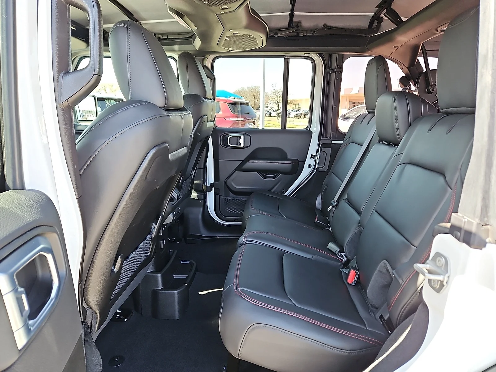 New 2026 Bright White Jeep 4-DOOR RUBICON image 9