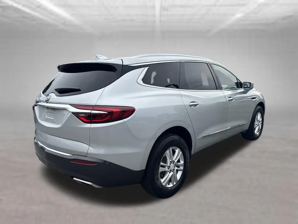 Used 2019 Silver Buick Essence image 5