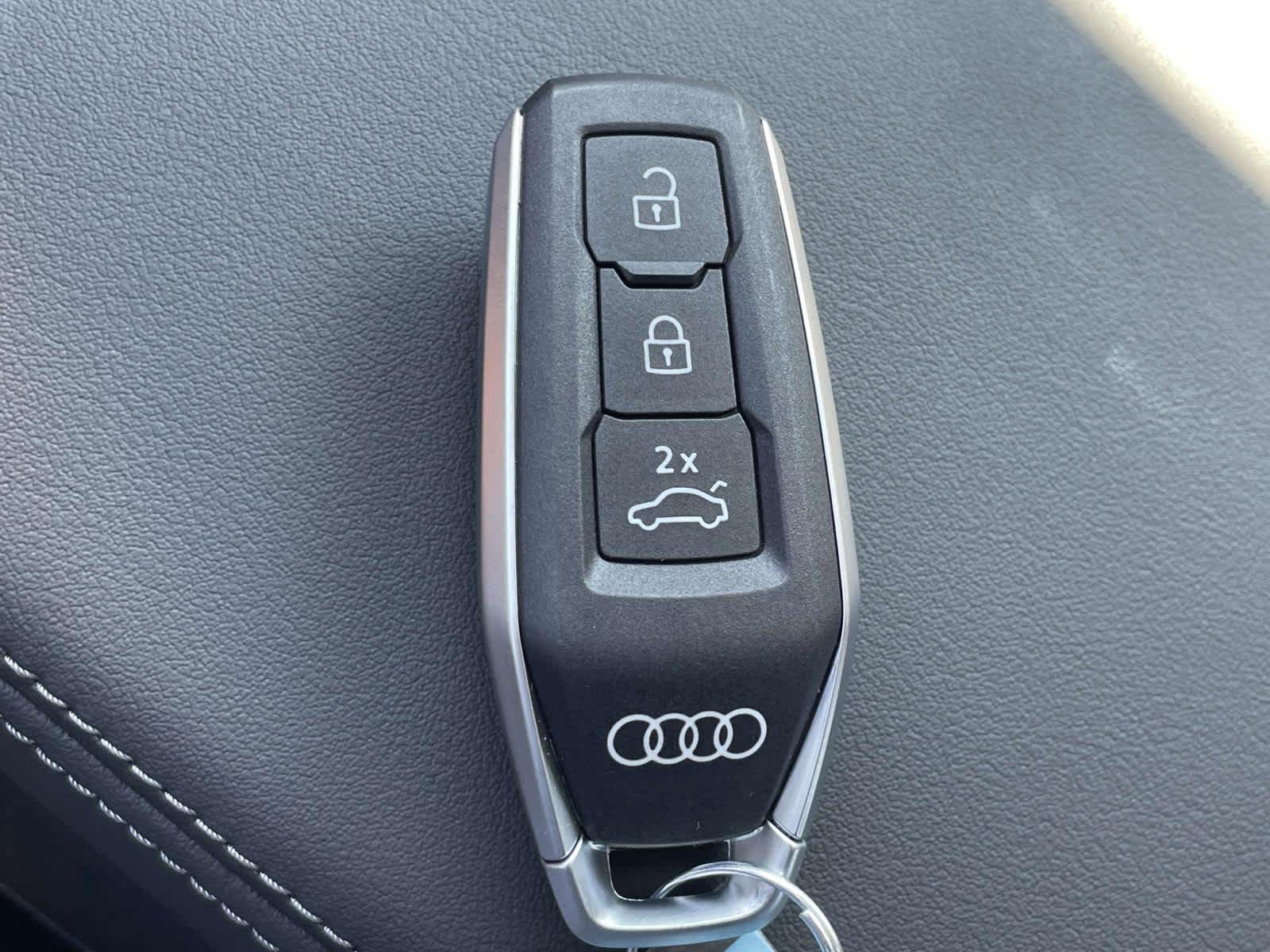 New 2026 5UA2/Blue Audi Premium Plus image 4