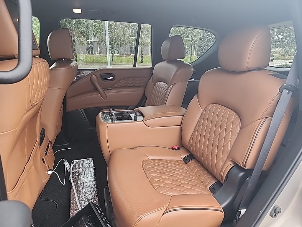 2021 Infiniti QX80 Sensory photo 3