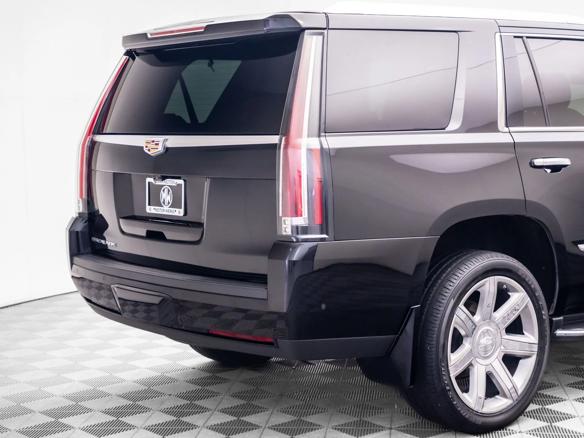 Used 2019 Black Cadillac Luxury image 34