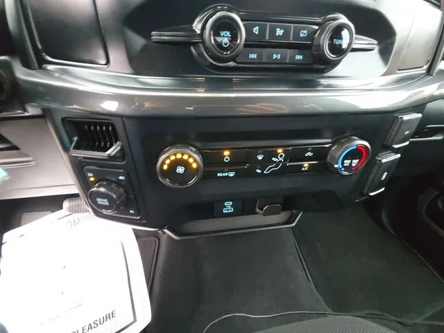Used 2023 Blue Metallic Ford XL image 17