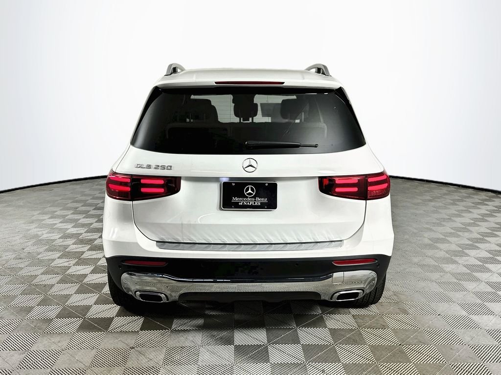 New 2026 Polar White Mercedes-Benz GLB 250 image 6