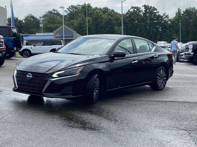 Used 2024 Black Nissan 2.5 SV image 5