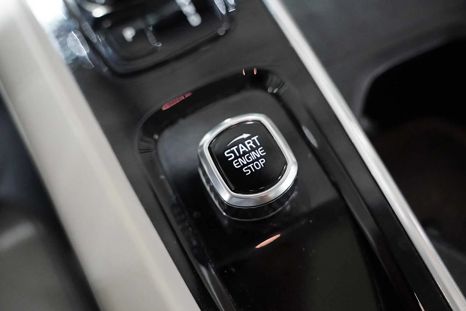 Used 2022 BLACK Volvo Inscription image 17