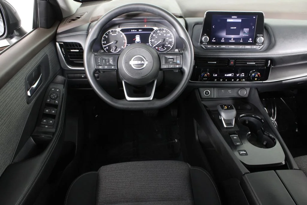 2022 Nissan Rogue SV - Photo 7