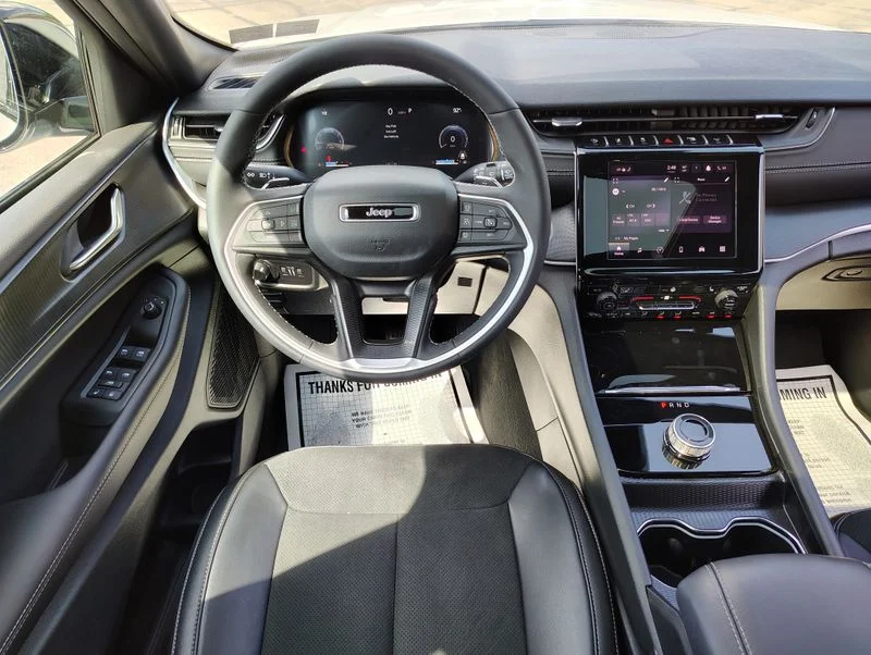 Used 2025 White Jeep Altitude X image 25