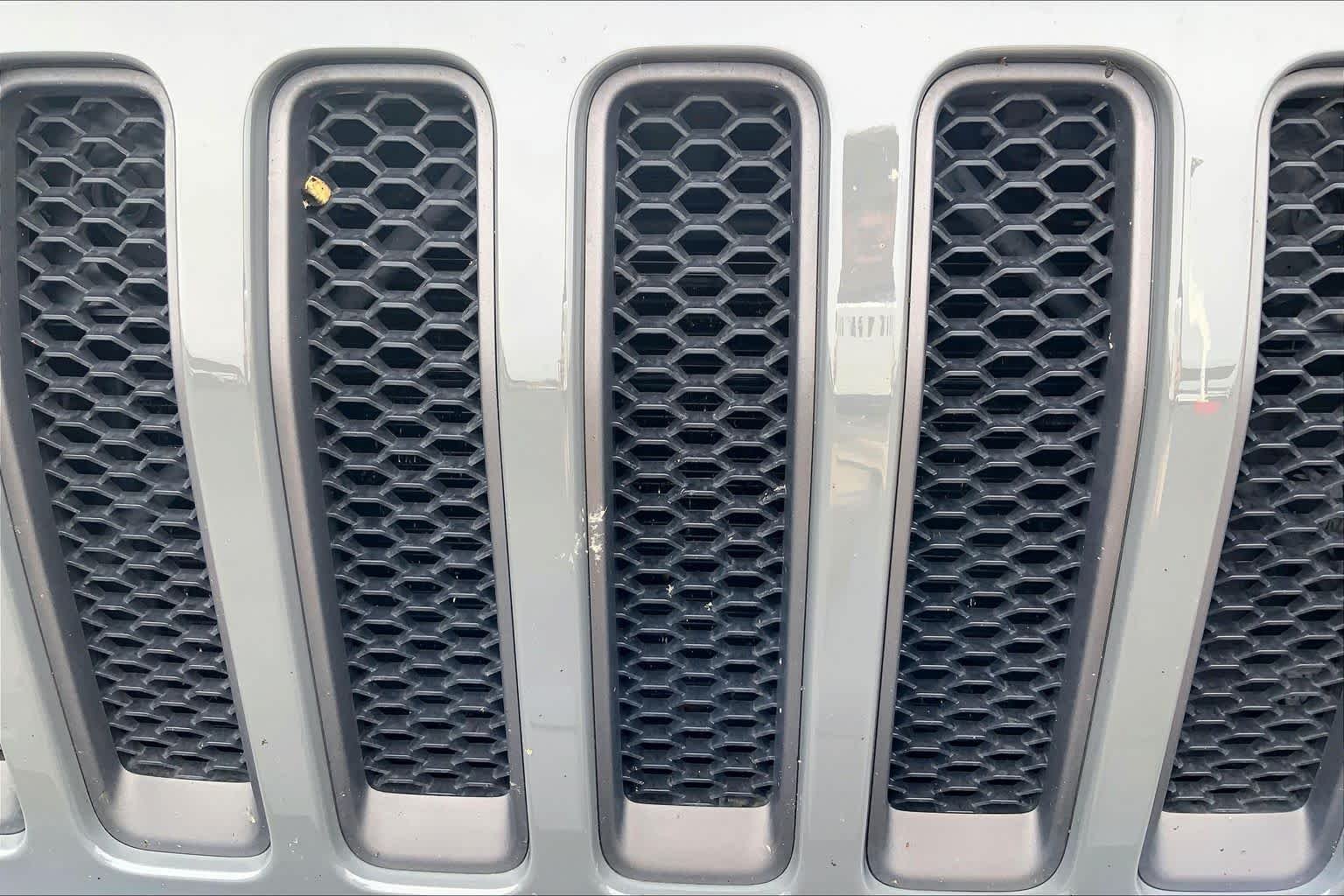 Used 2023 Sting-Gray Clearcoat Jeep Rubicon image 32