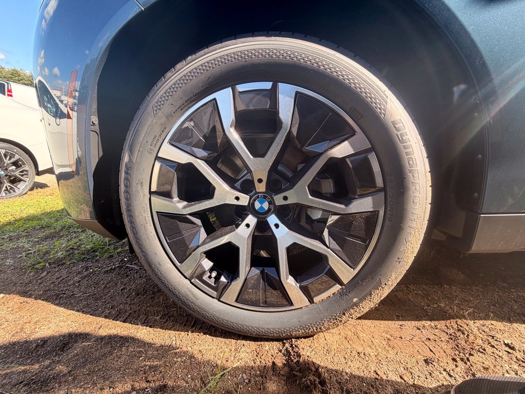 New 2026 Arctic Race Blue metallic BMW 30 xDrive image 6