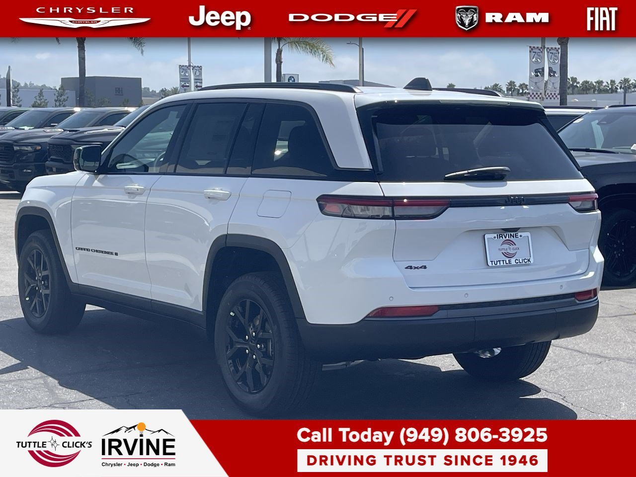New 2026 Bright White Clear-Coat Exterior Paint Jeep Laredo Altitude image 4