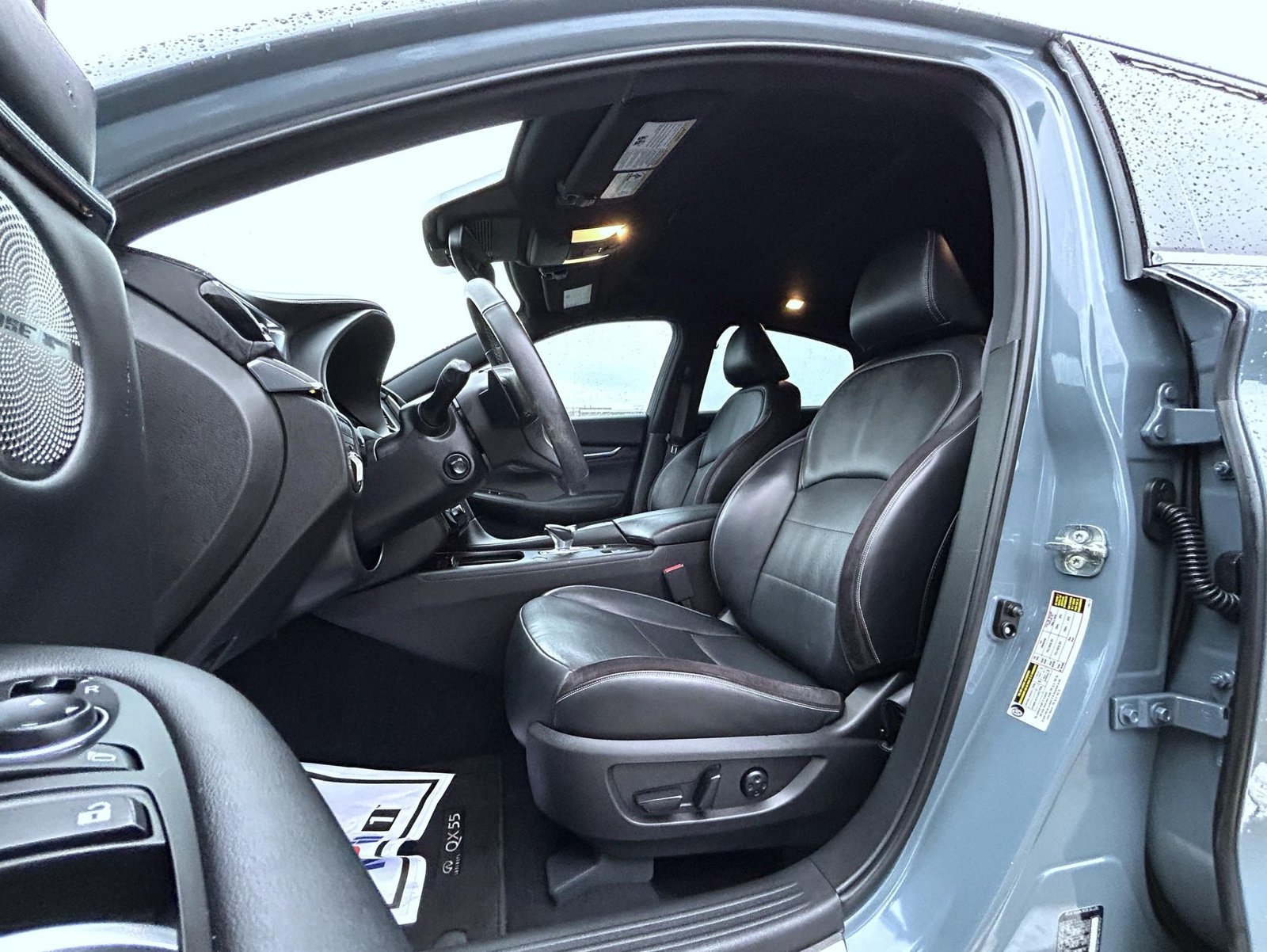 Used 2023 Gray INFINITI SENSORY image 10