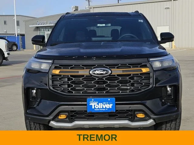 New 2026 Agate Black Metallic Ford Tremor® image 3