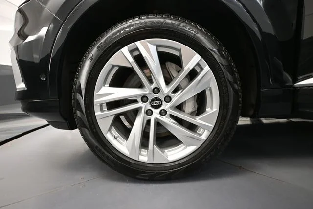 Used 2022 Black Audi 55 Premium Plus image 13