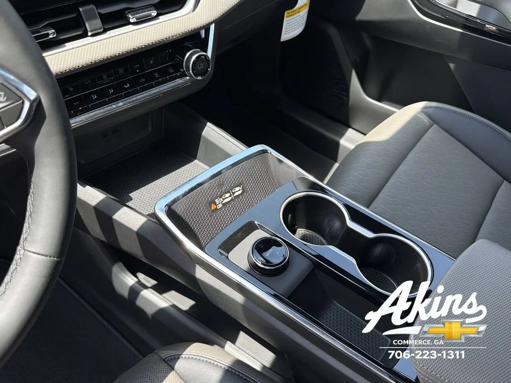 New 2026 Mosaic Black Metallic Chevrolet LT image 14