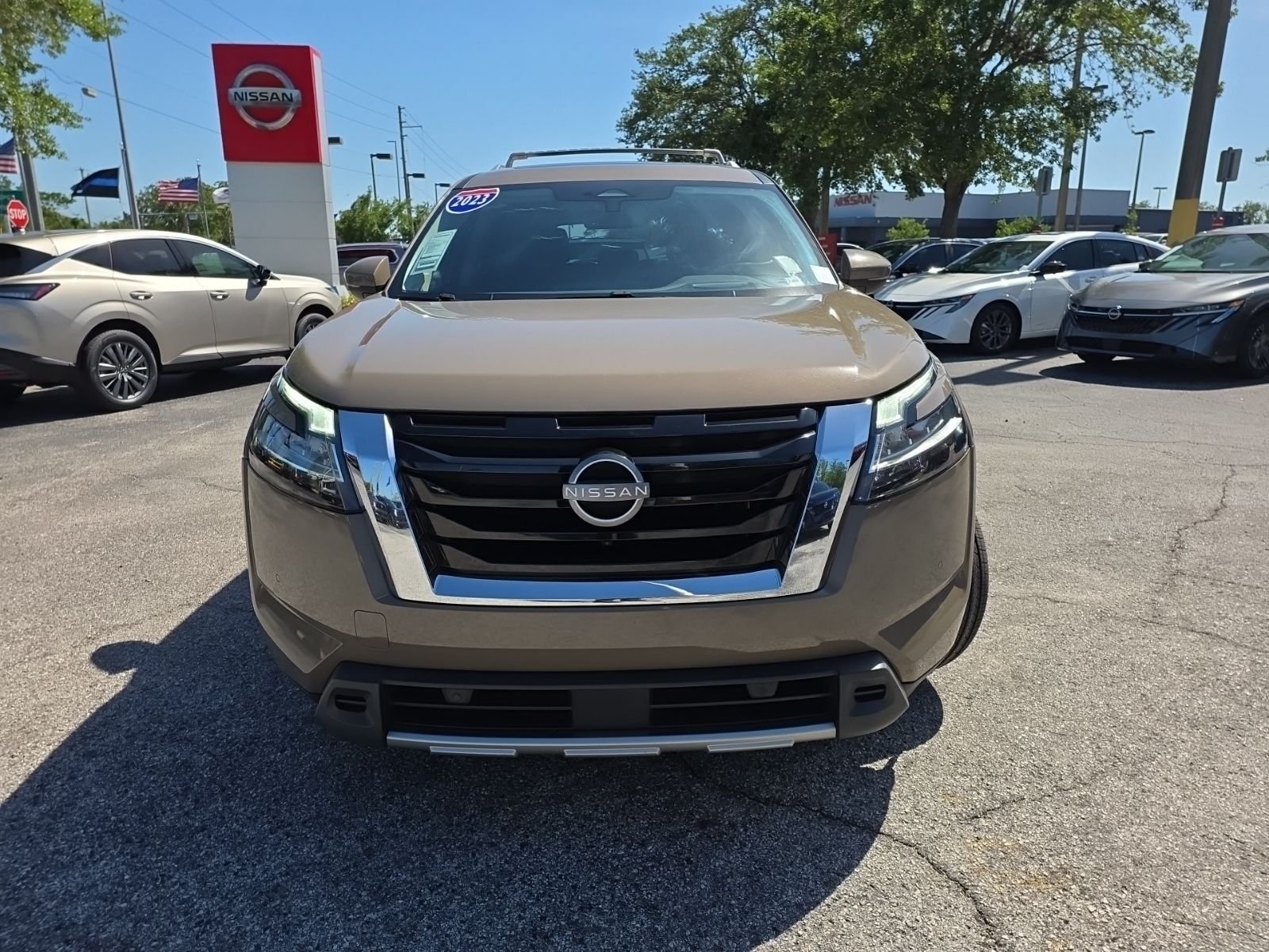Certified Used 2023 Beige Nissan Platinum image 3