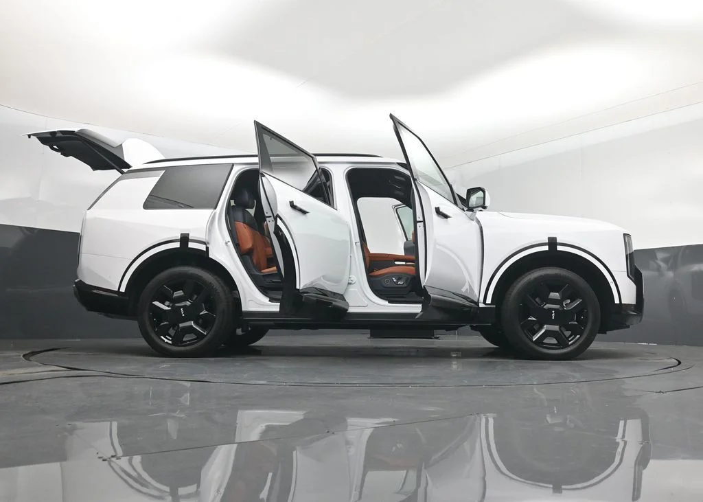 Certified Used 2027 White Kia SX image 7