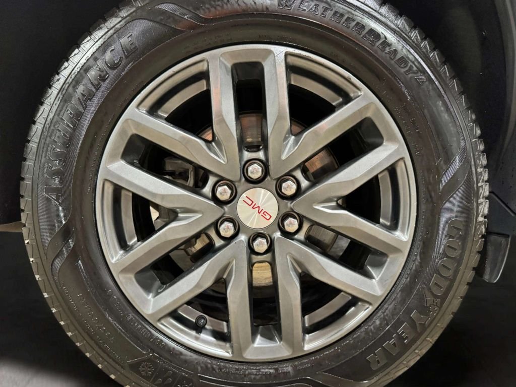 Used 2018 Blue GMC SLT-1 image 35