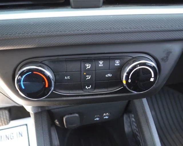 2025 Chevrolet Trailblazer LS - Photo 17
