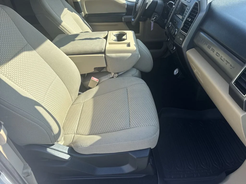 Used 2019 White Ford XLT image 13