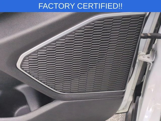Used 2022 White Jeep Altitude image 15