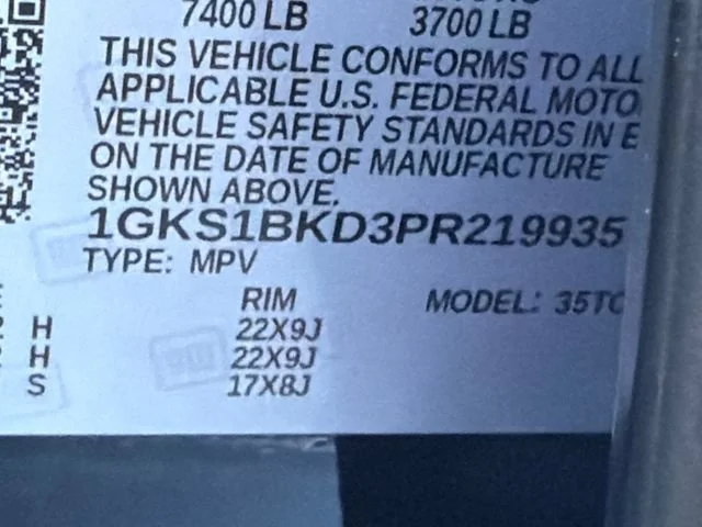 Used 2023 Onyx Black GMC SLT image 34