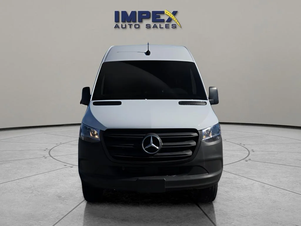Used 2025 White Mercedes-Benz Cargo 170 WB image 8